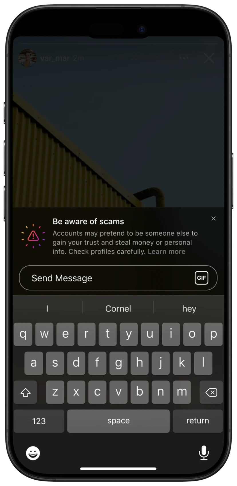 A be-aware-of-scams notice resting above the reply field on an Instagram story, warning without blocking